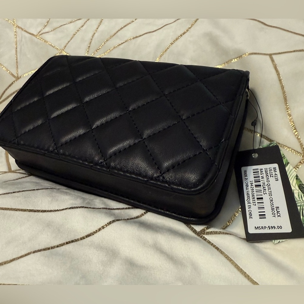 Badgley Mischka Crossbody Purse Black Diamond Quilted Vegan Leather NWT - Picture 4 of 11